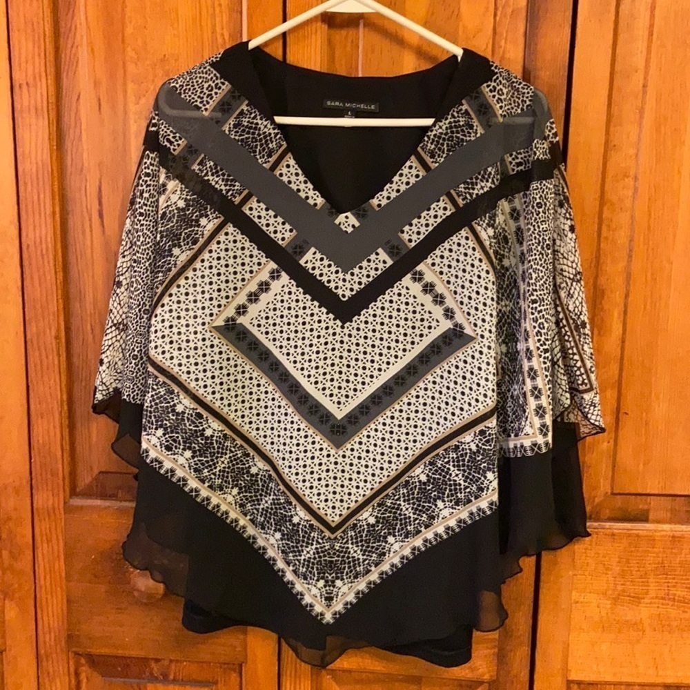 Sara Michelle Geometric V-Neck Cape Poncho Boho Blouse